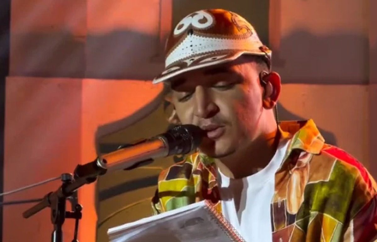 João Gomes defende democracia e políticas públicas em show no Paraná