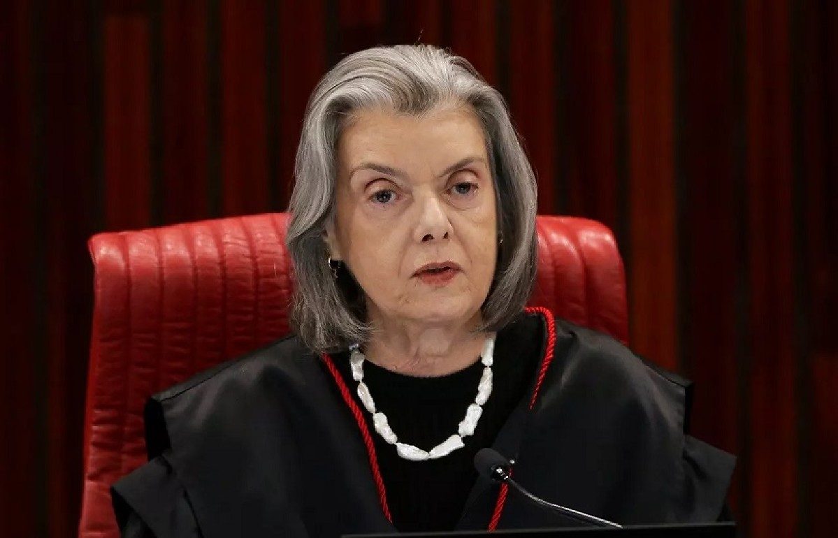 Ministra Cármen Lúcia fará palestra na UFMT na próxima terça-feira
